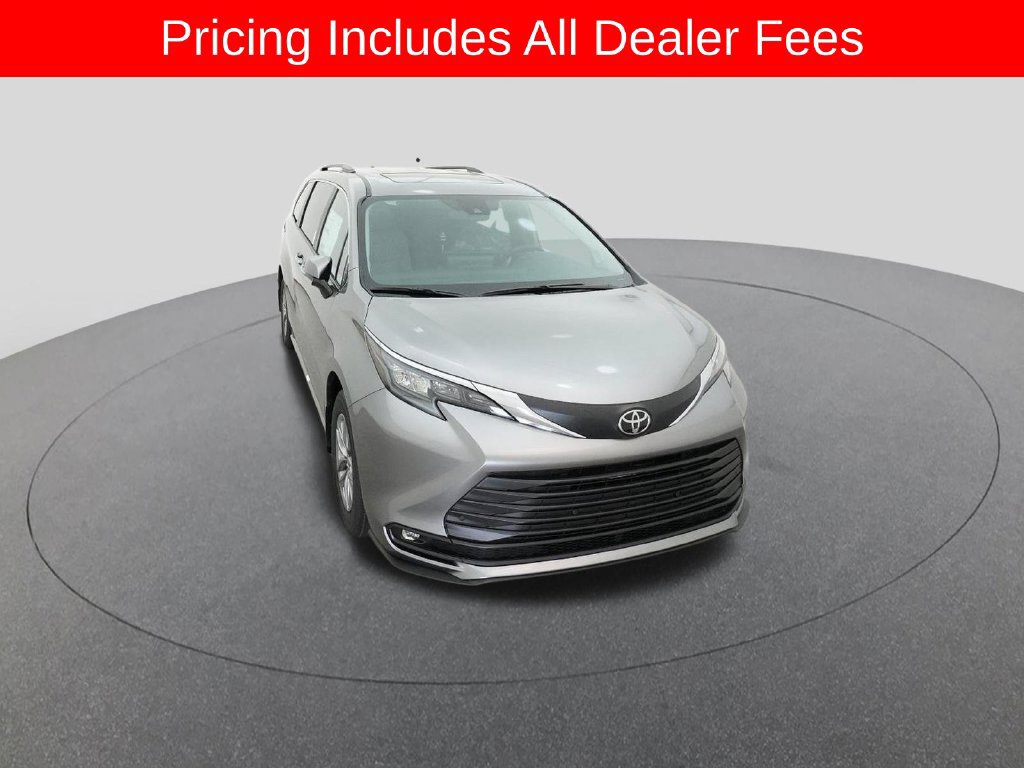 New 2026 Toyota Sienna XLE FWD image 14