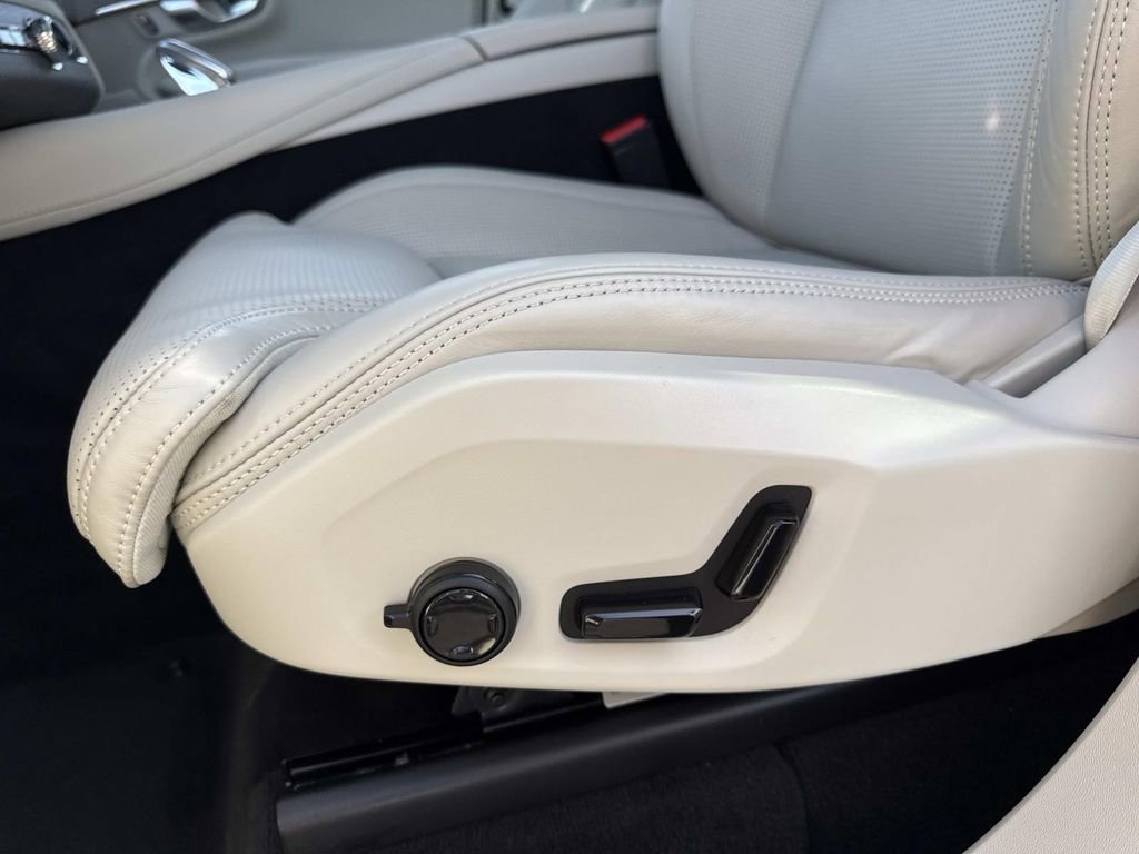 Used 2023 Volvo XC90 B6 Ultimate w/ Protection Package Premier image 21