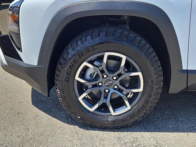 New 2027 Chevrolet Equinox ACTIV w/ Convenience Package III FWD image 33