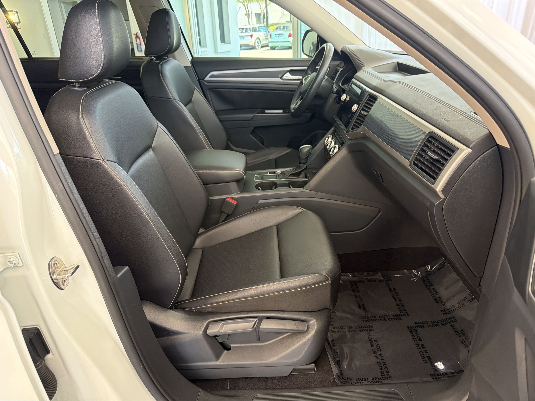 Used 2021 Volkswagen Atlas SE w/ Panoramic Sunroof Package FWD image 26