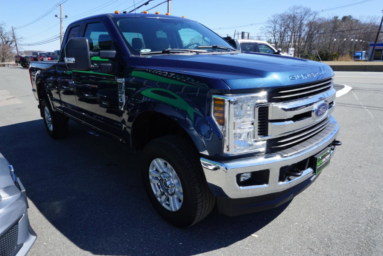 Used 2019 Ford F250 XLT w/ XLT Value Package image 4