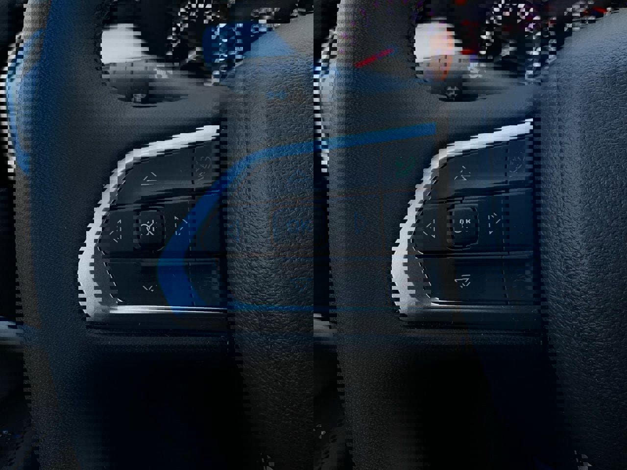 Used 2025 Jeep Compass Limited image 36