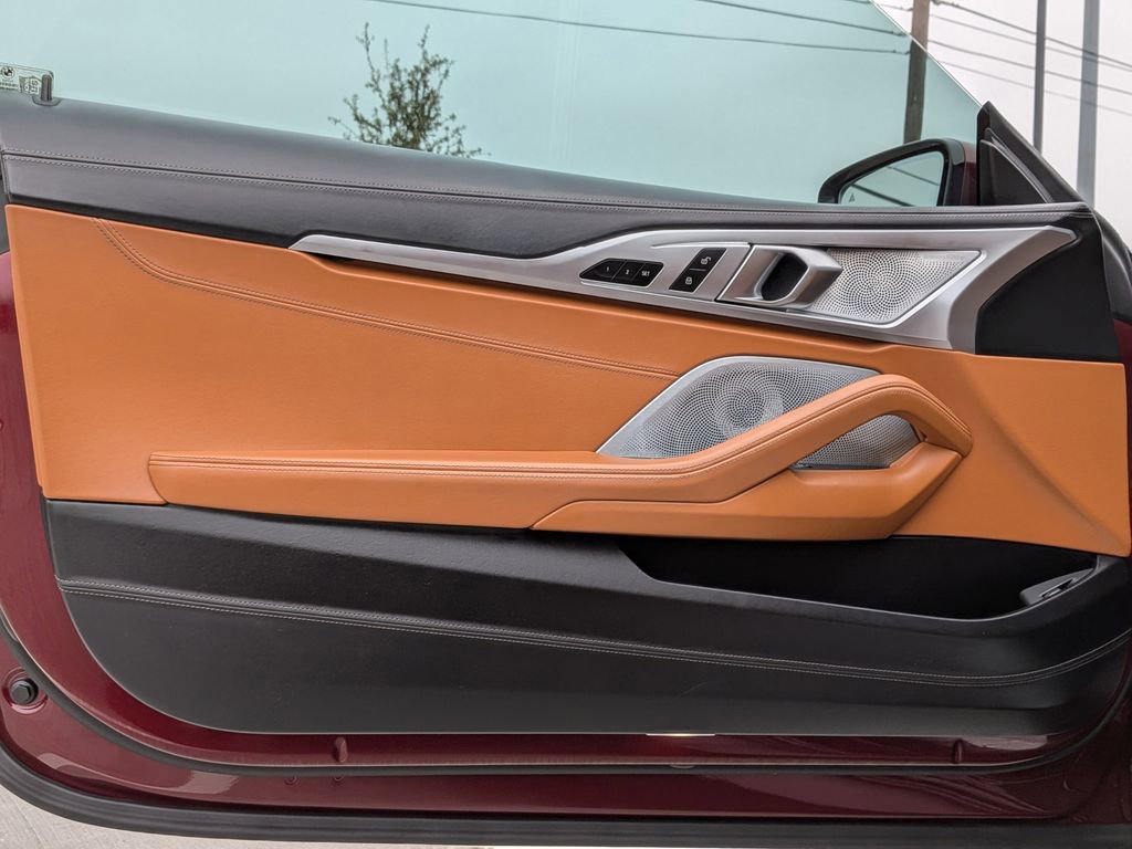 Used 2022 BMW 840i Convertible image 10