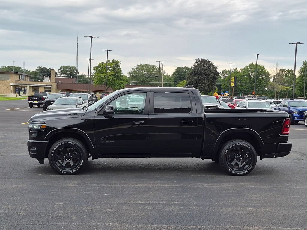 Used 2025 RAM 1500 Big Horn AWD/4WD image 4