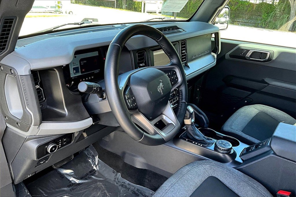 Used 2023 Ford Bronco Big Bend w/ Sasquatch Package image 14