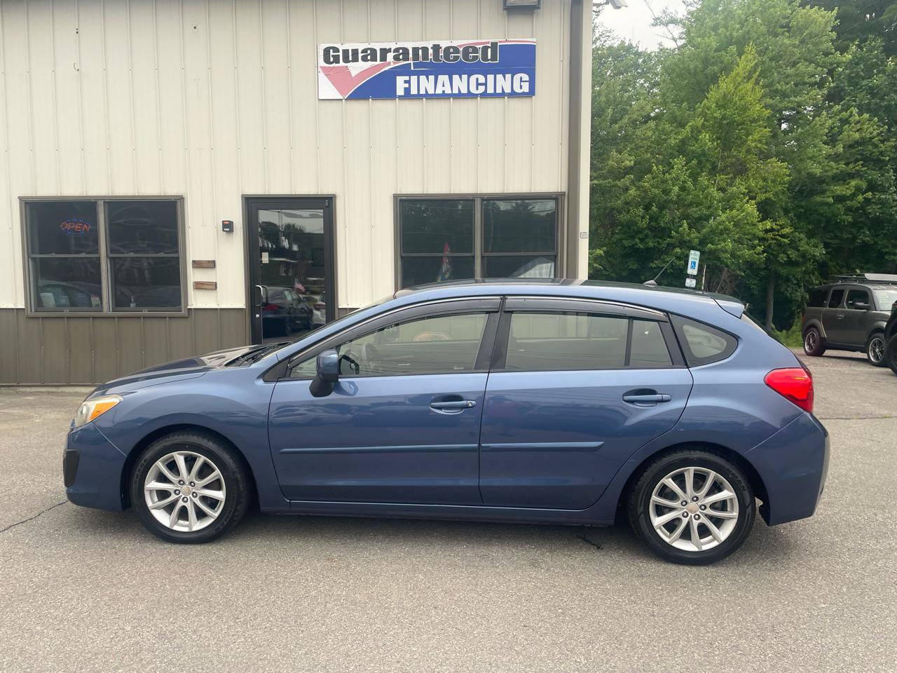 Used 2013 Subaru Impreza 2.0i Premium AWD/4WD image 6