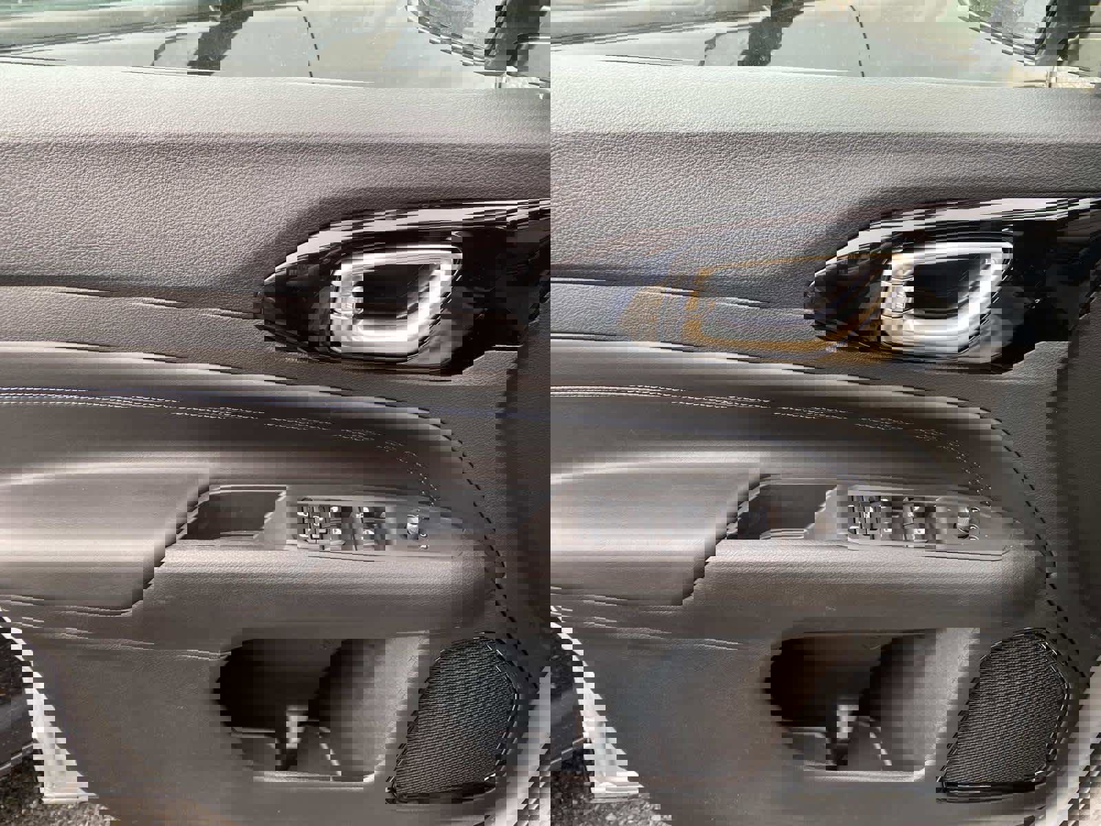 New 2026 Jeep Compass Limited image 15