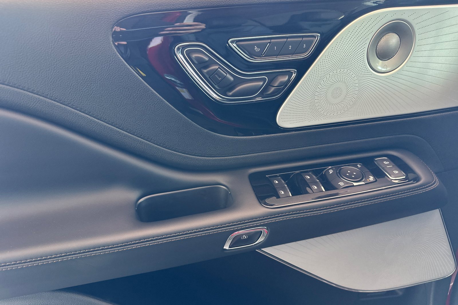 New 2025 Lincoln Aviator Reserve w/ Luxury Package image 10