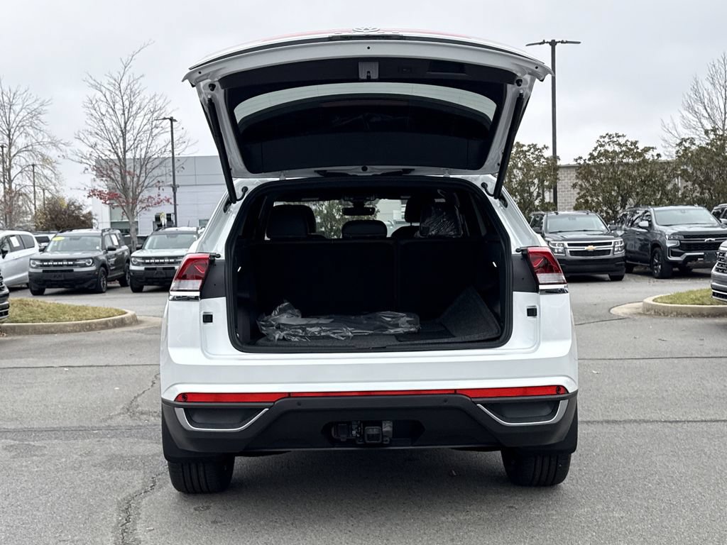 New 2026 Volkswagen Atlas Cross Sport SE FWD image 15