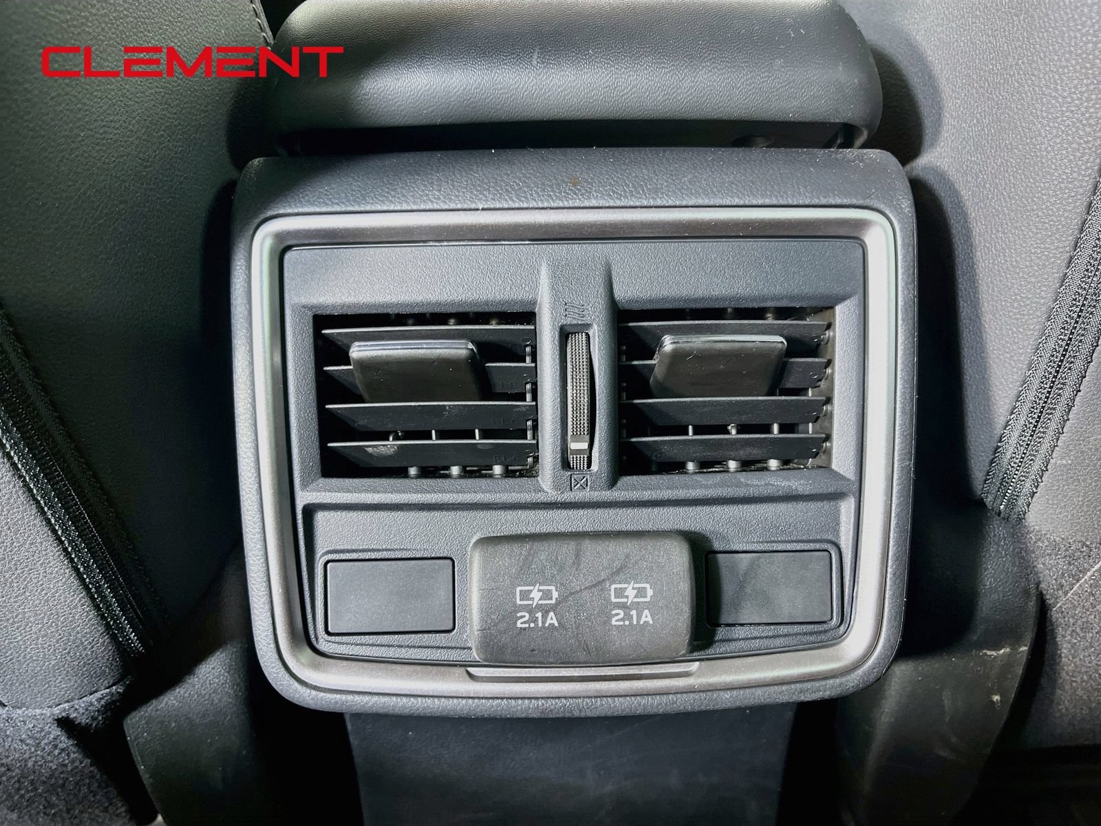 Used 2022 Subaru Forester Premium AWD/4WD image 32