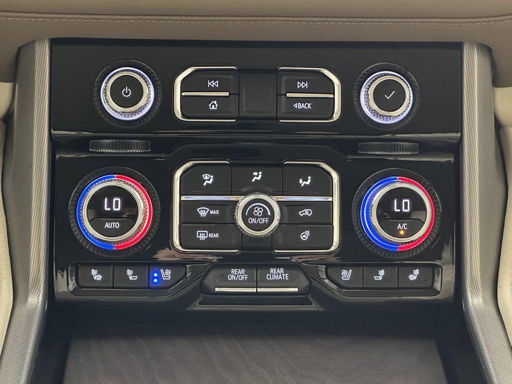 Used 2023 GMC Yukon XL Denali w/ Denali Reserve Package AWD/4WD image 29