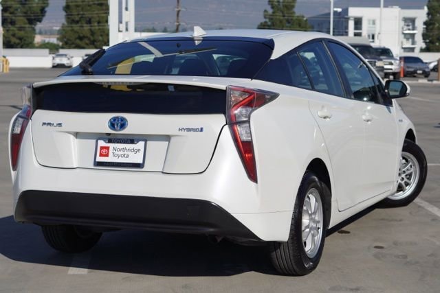 Used 2016 Toyota Prius Two image 7