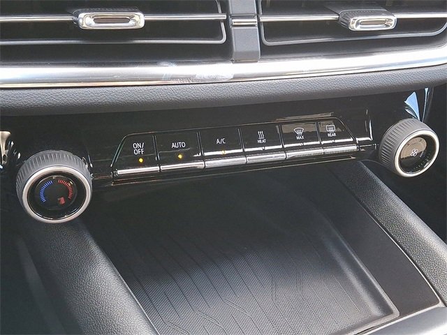 Certified 2025 Chevrolet Equinox EV LT image 15