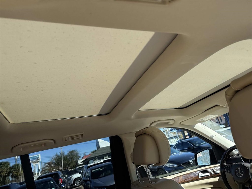 Used 2018 Mercedes-Benz GLS 550 4MATIC w/ Driver Assistance Package image 11