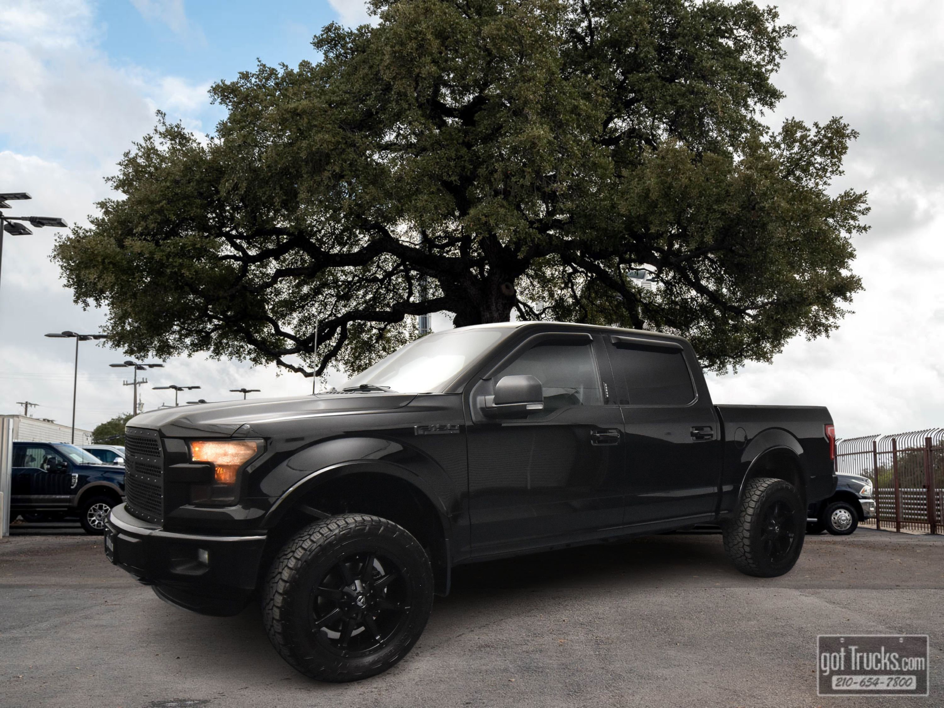 Used 2016 Ford F150 XLT w/ Equipment Group 302A Luxury AWD/4WD image 1