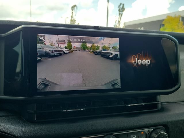 Used 2024 Jeep Gladiator Sport AWD/4WD image 22