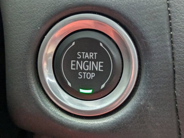 Used 2024 Chevrolet Suburban Z71 w/ Luxury Package image 38