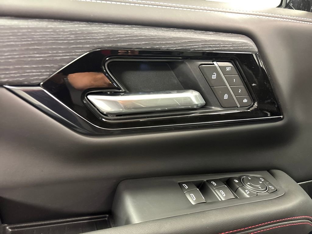 New 2026 GMC Yukon XL AT4 Ultimate w/ LPO, Floor Liner Package image 25