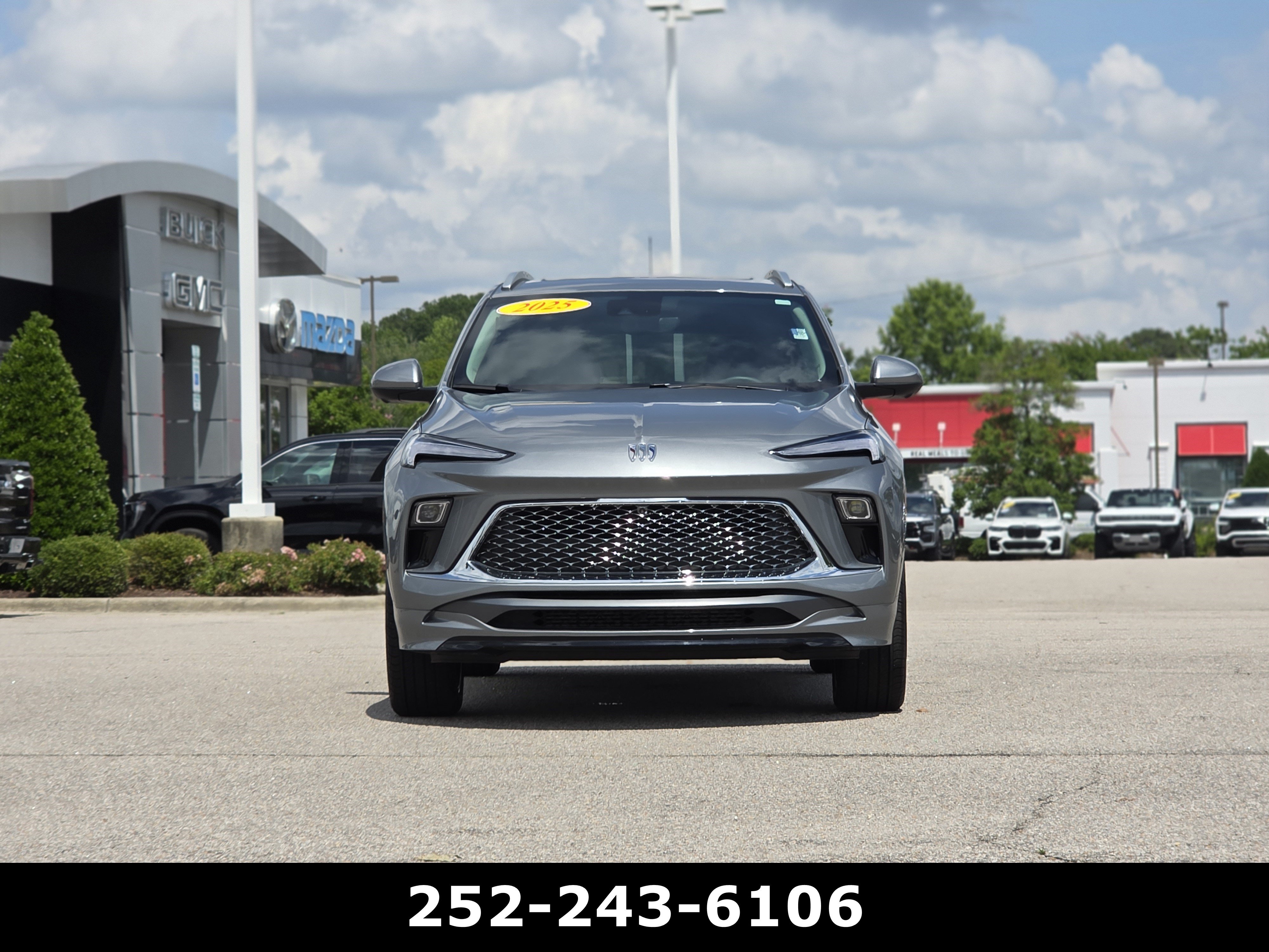 Used 2025 Buick Encore GX Avenir w/ Avenir Technology Package AWD/4WD image 2