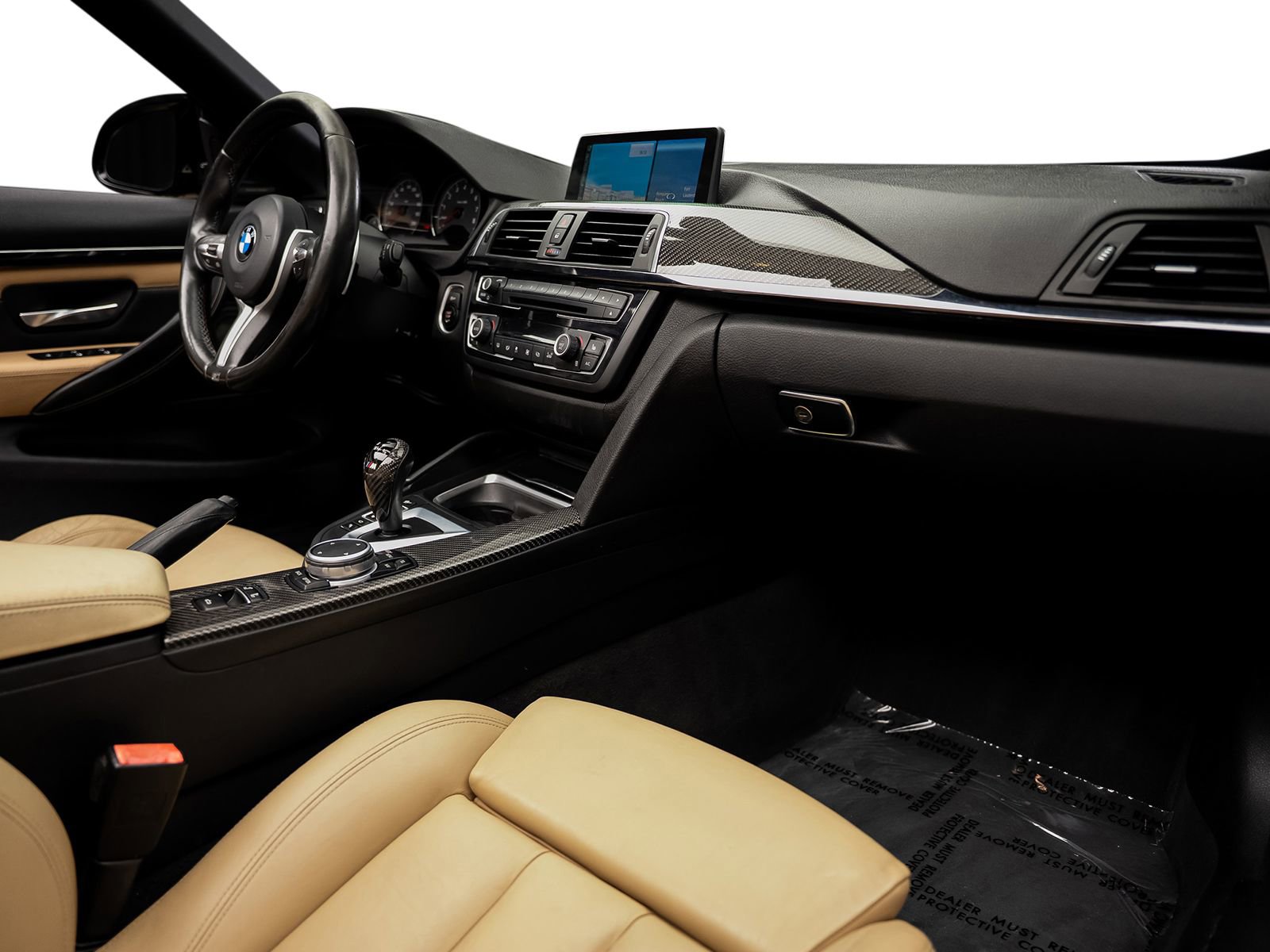 Used 2015 BMW M4 Convertible image 2