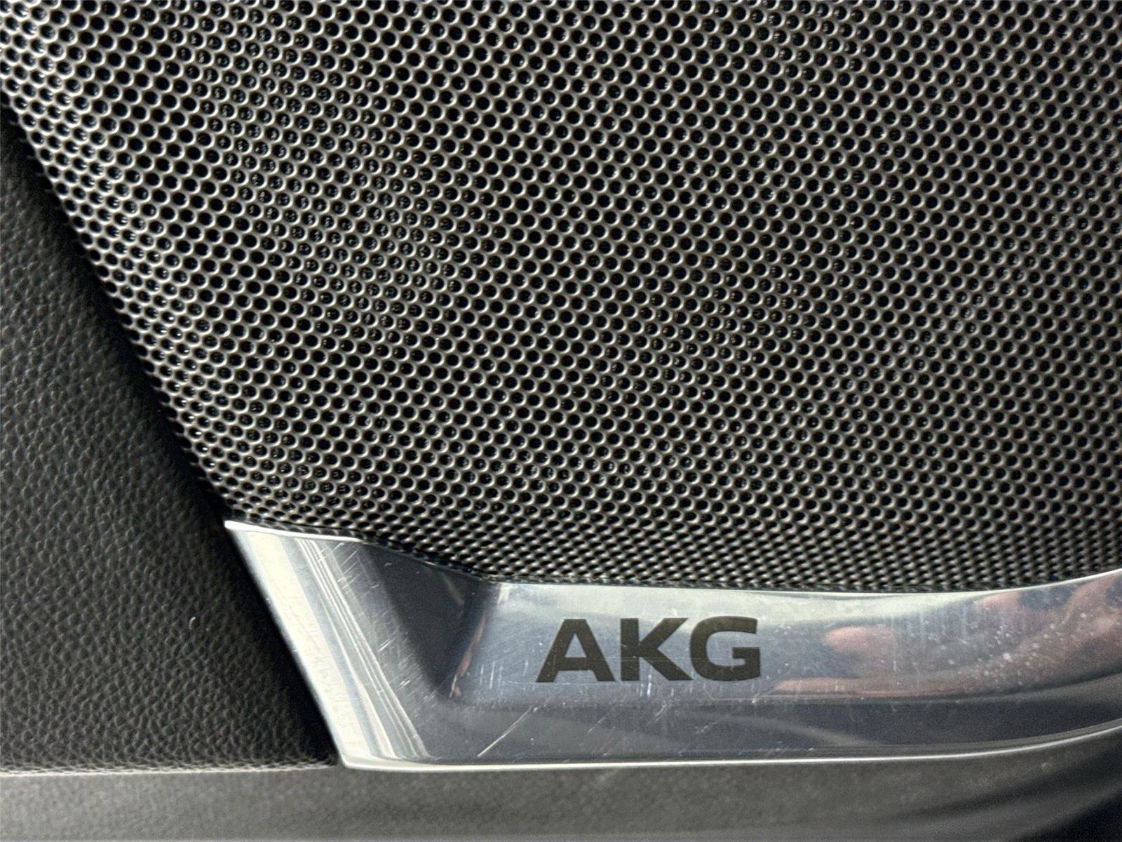 Used 2022 Cadillac Escalade Sport w/ Touring Package image 31