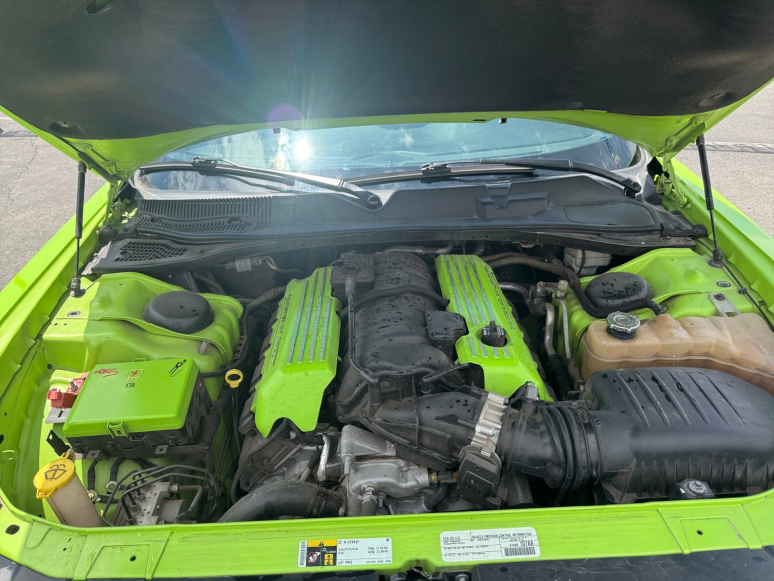 Used 2015 Dodge Challenger R/T Scat Pack w/ Scat Pack Appearance Package RWD image 19