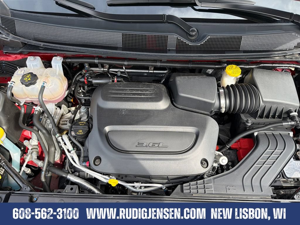 Used 2025 Chrysler Pacifica Select FWD image 20