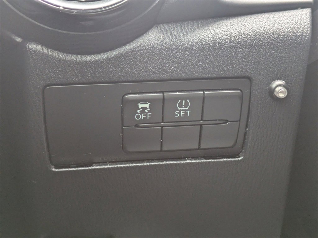 Used 2018 Toyota Yaris iA image 23