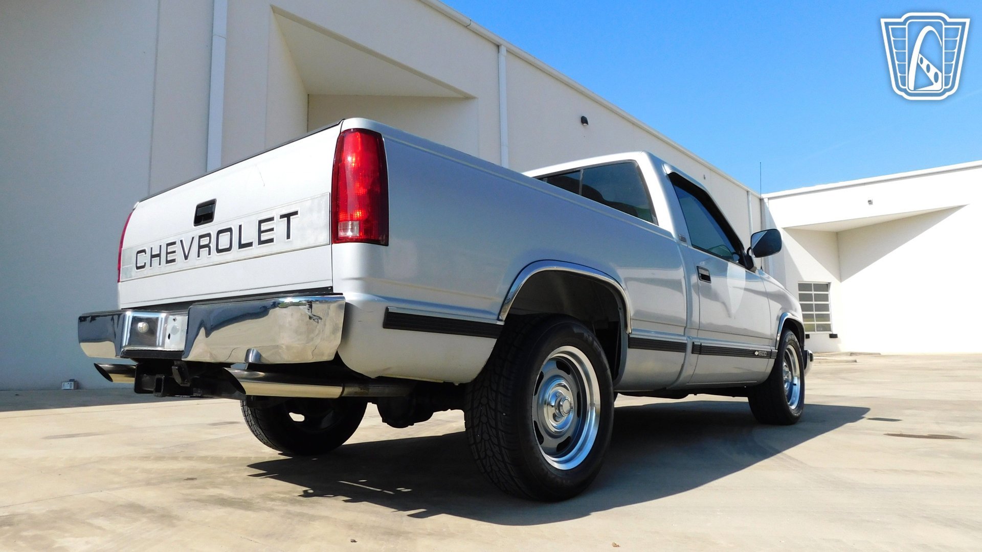Used 1993 Chevrolet Silverado 1500 2WD Regular Cab image 23
