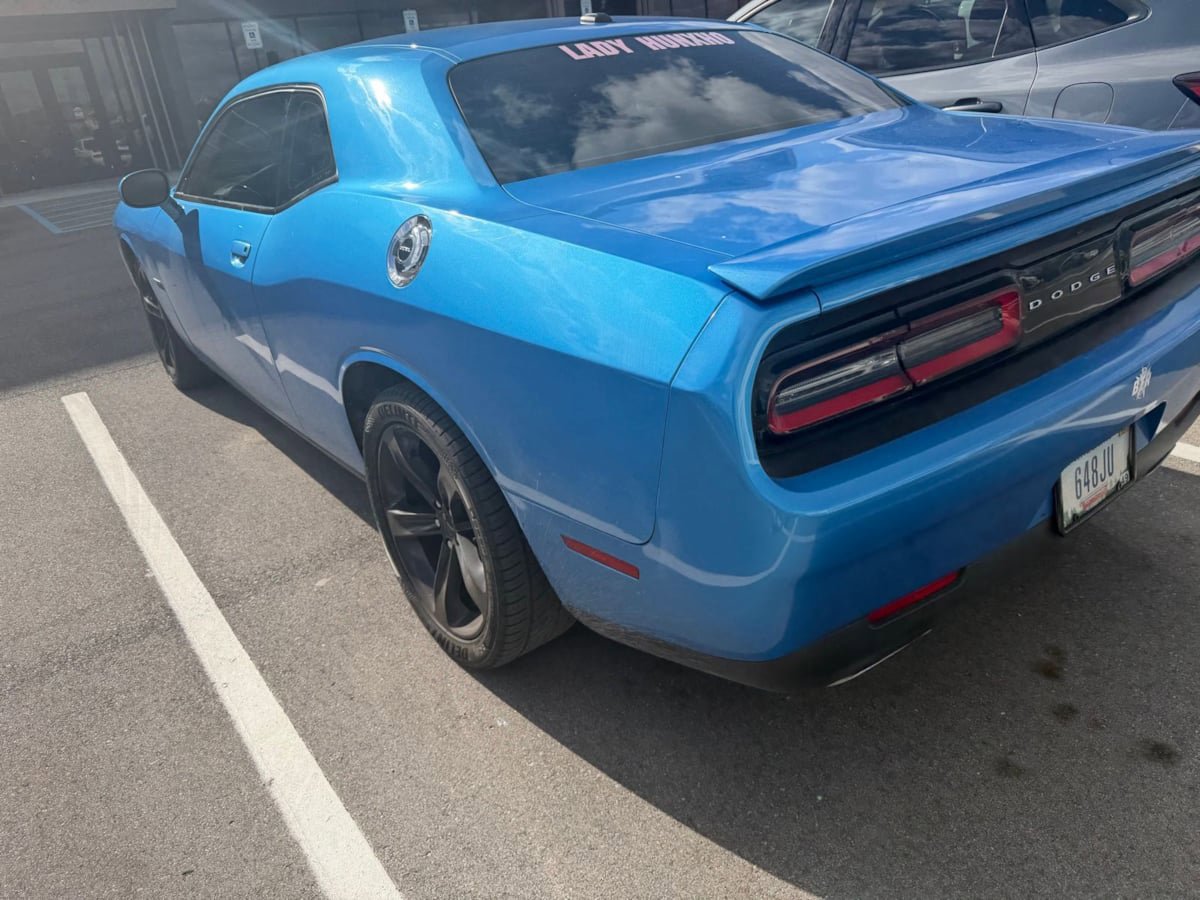 Used 2015 Dodge Challenger R/T w/ Quick Order Package 28B R/T RWD image 4