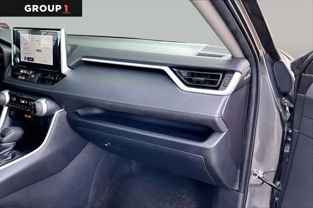 Certified 2025 Toyota RAV4 XLE AWD/4WD image 19