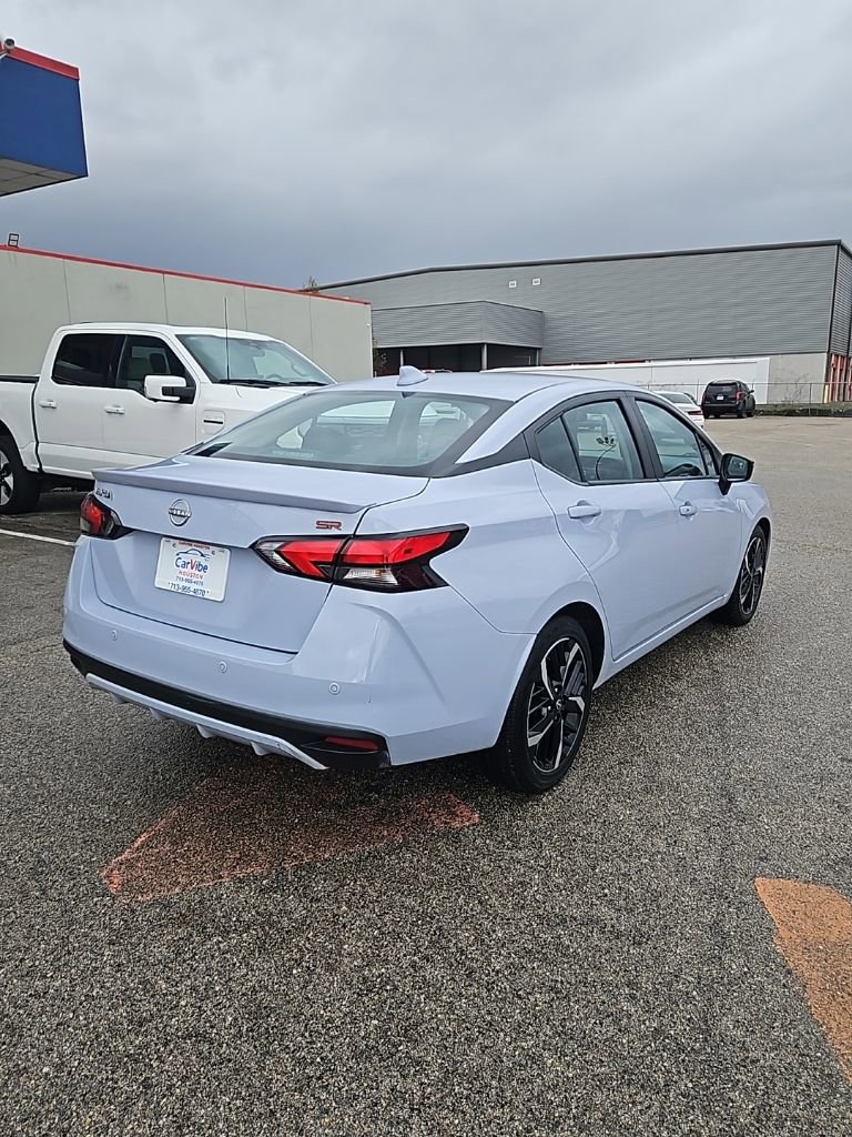 Used 2024 Nissan Versa SR FWD image 7