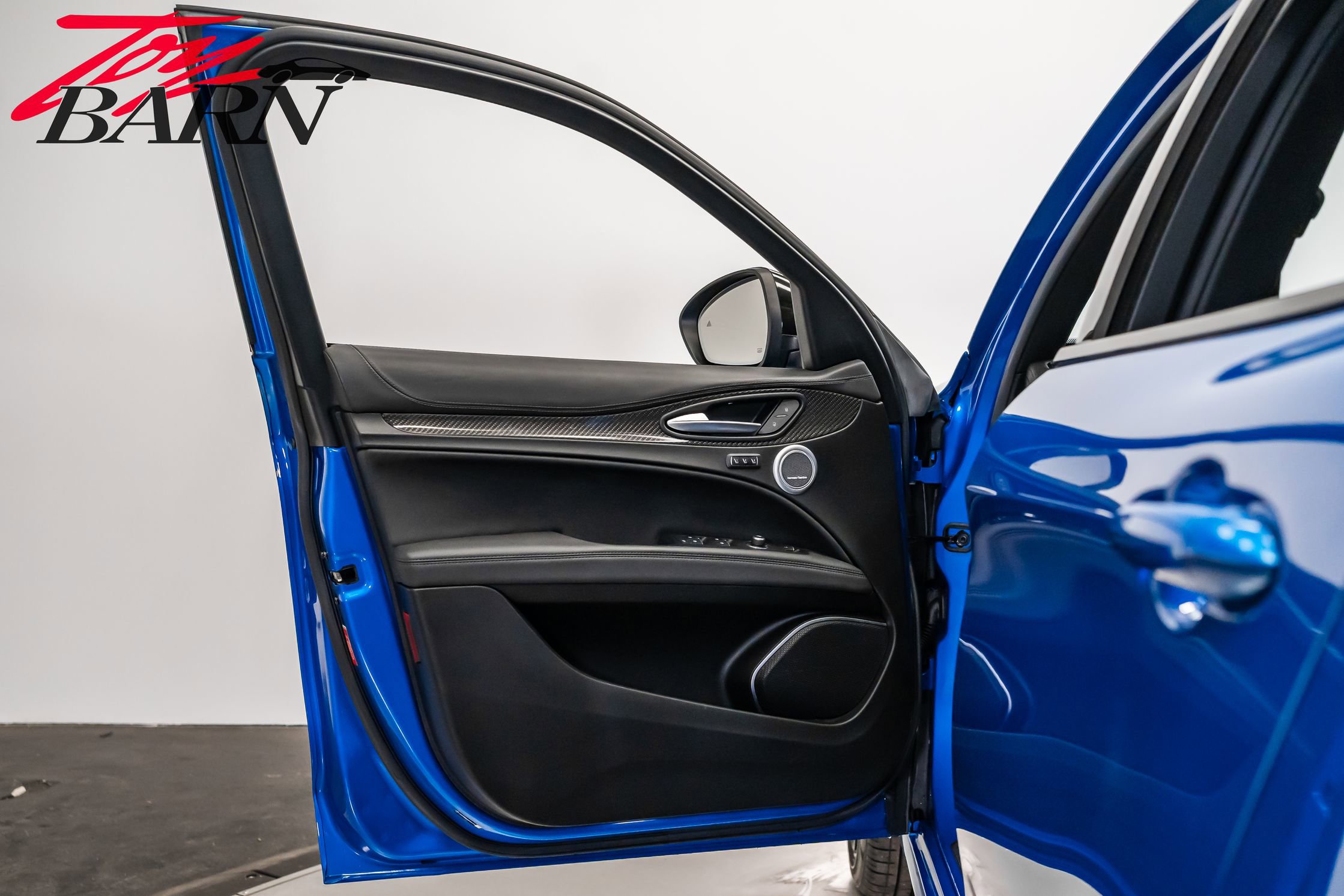 Used 2022 Alfa Romeo Stelvio Quadrifoglio image 20