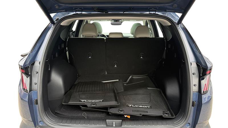 Used 2025 Hyundai Tucson Limited AWD/4WD image 19