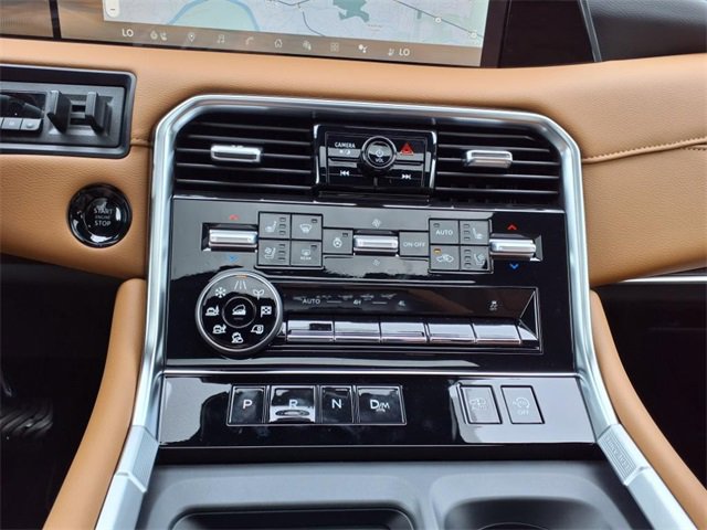 New 2025 Nissan Armada Platinum Reserve image 16