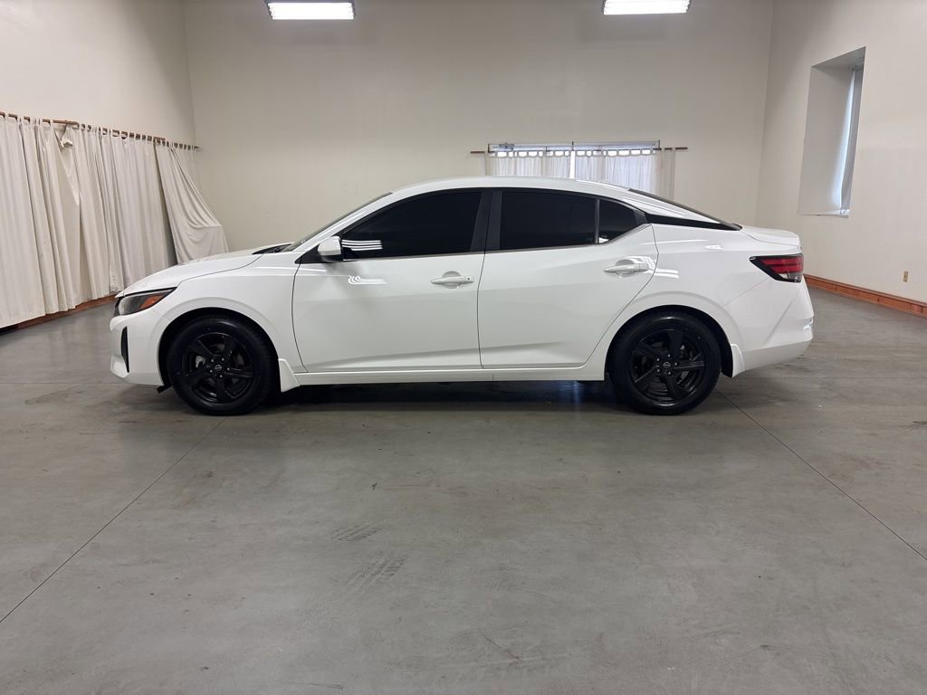 Used 2024 Nissan Sentra SV image 5
