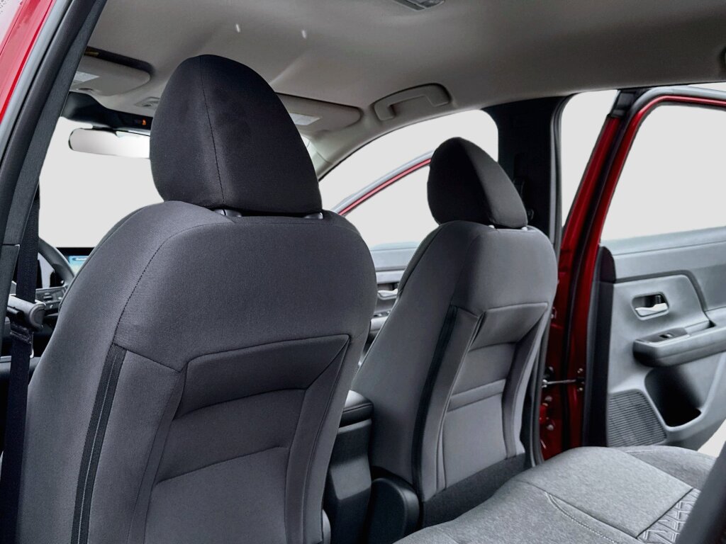 New 2026 Nissan Kicks SV w/ Cold Weather Package FWD image 7
