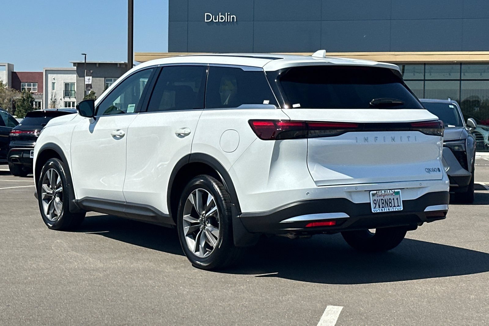 Certified 2026 INFINITI QX60 Pure w/ Family Package AWD/4WD image 6