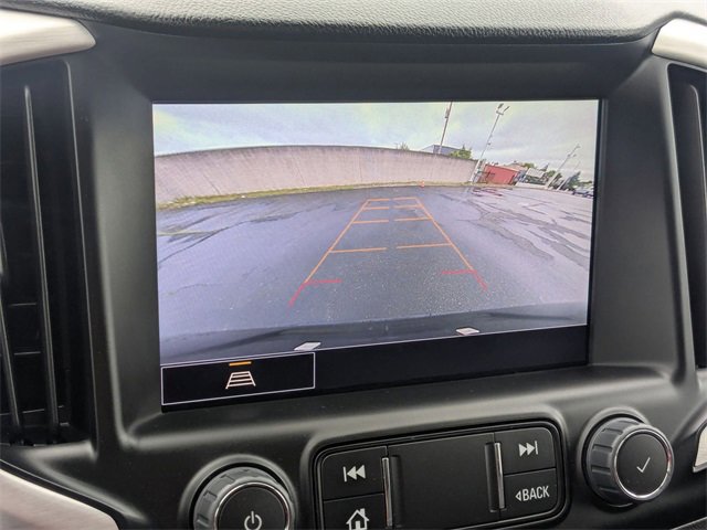 Used 2024 GMC Terrain SLT image 27