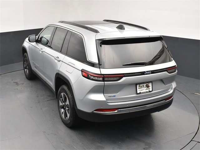 New 2025 Jeep Grand Cherokee Limited 4xe image 16