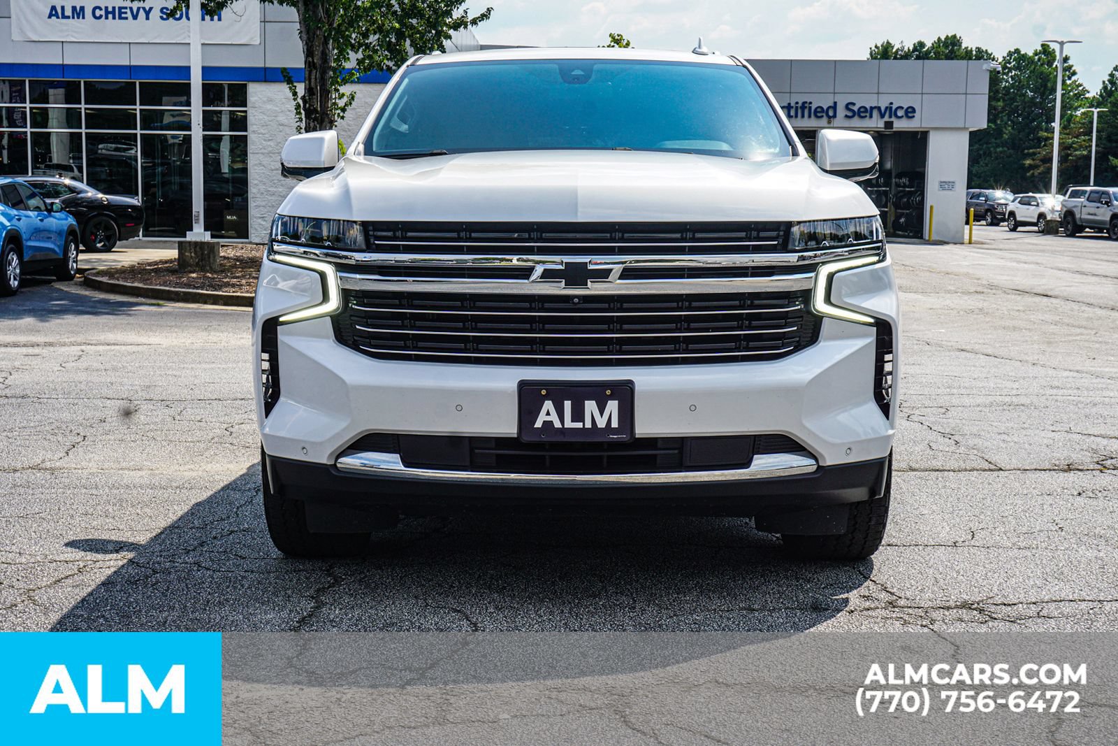 Used 2022 Chevrolet Suburban LT w/ LT Signature Package AWD/4WD image 11