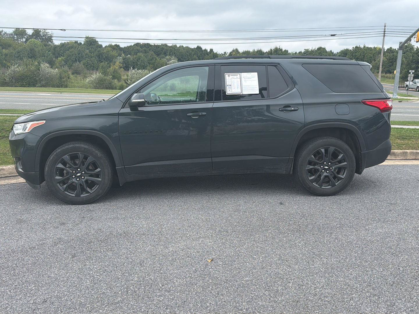 Used 2021 Chevrolet Traverse RS FWD image 6