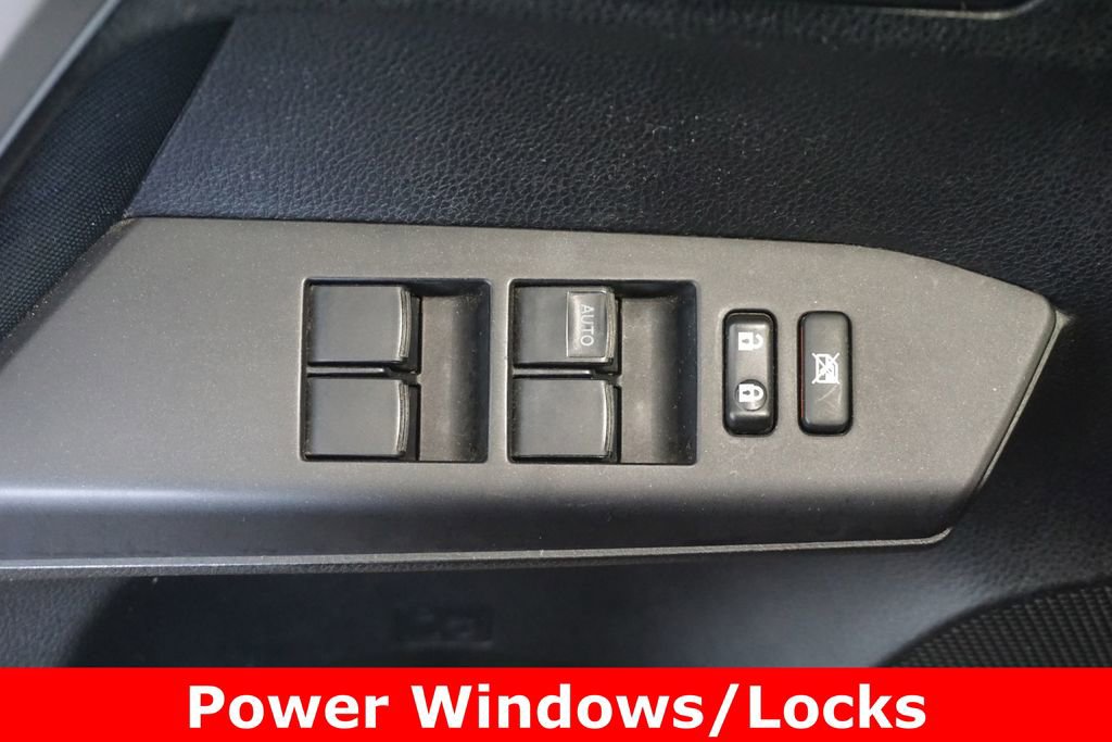 Used 2016 Toyota RAV4 LE image 5