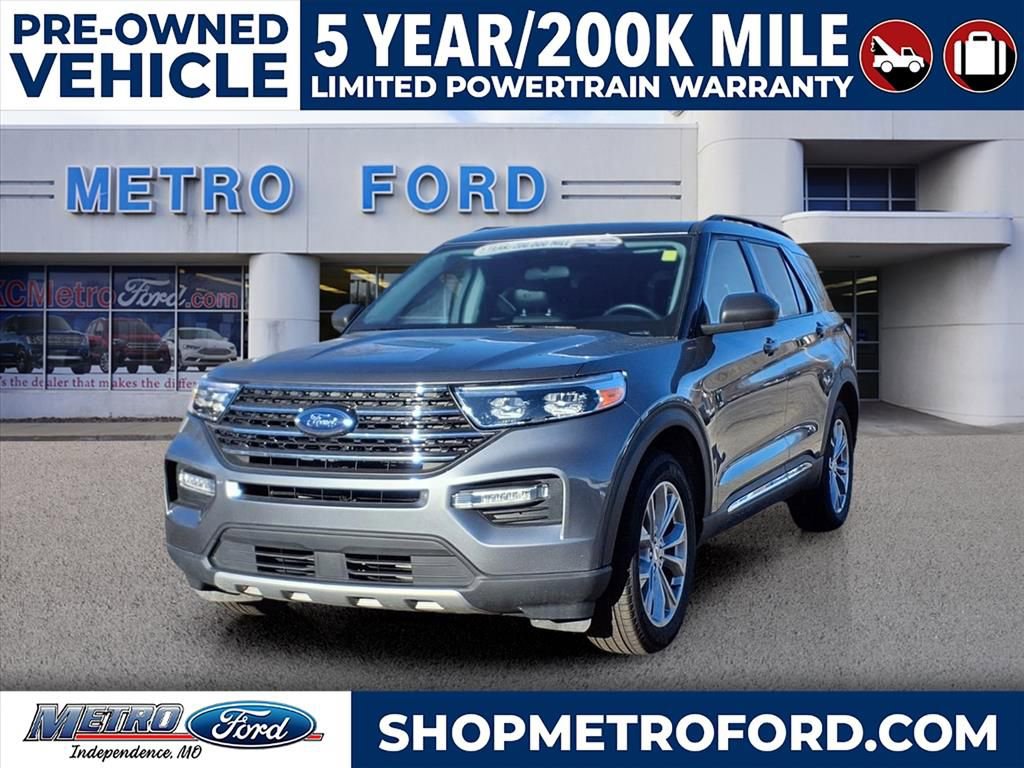 Used 2023 Ford Explorer XLT w/ Equipment Group 202A image 8