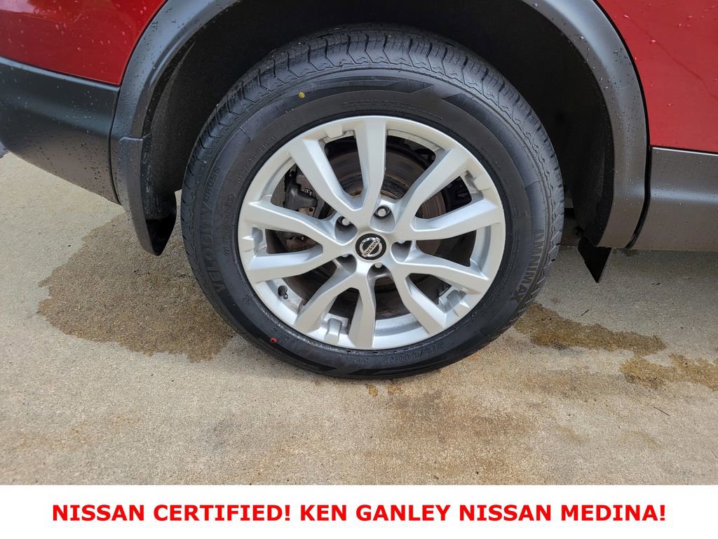 Certified 2022 Nissan Rogue Sport SV w/ Technology Package AWD/4WD image 21