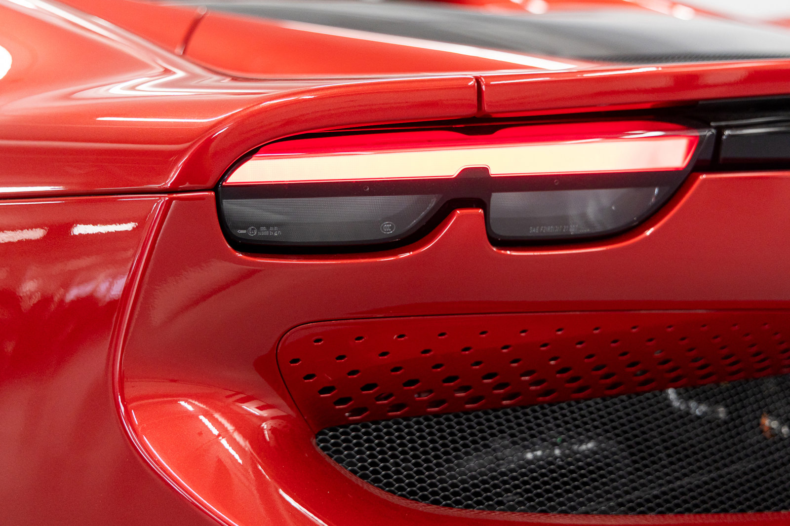 Used 2022 Ferrari 296 GTB image 28