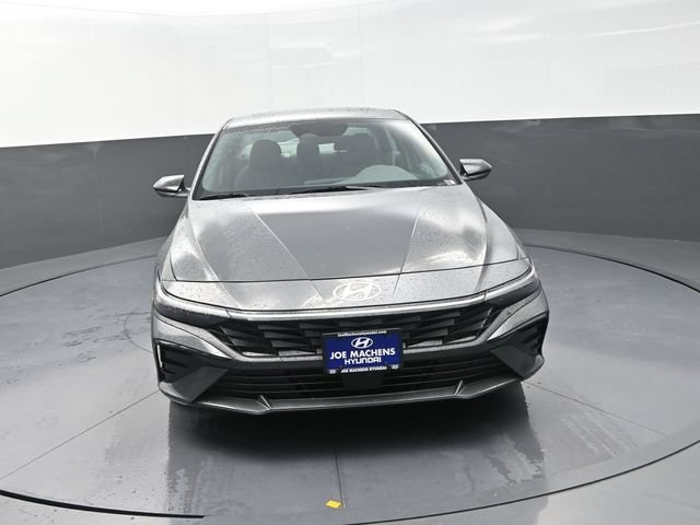 Used 2026 Hyundai Elantra SEL Sport Premium FWD image 5