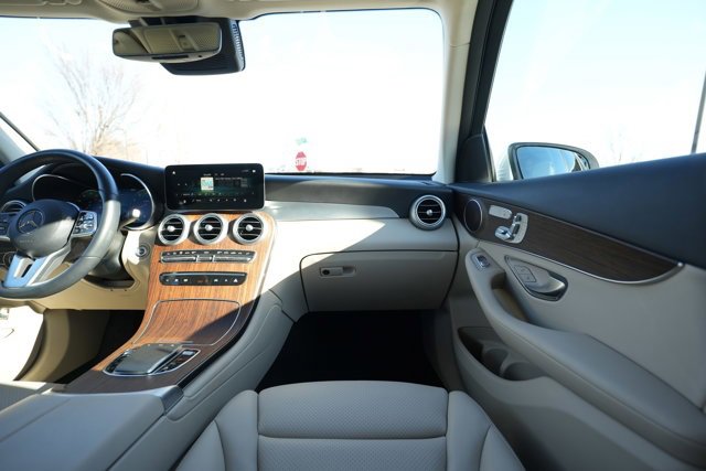 Used 2022 Mercedes-Benz GLC 300 4MATIC w/ Multimedia Package Lite image 25