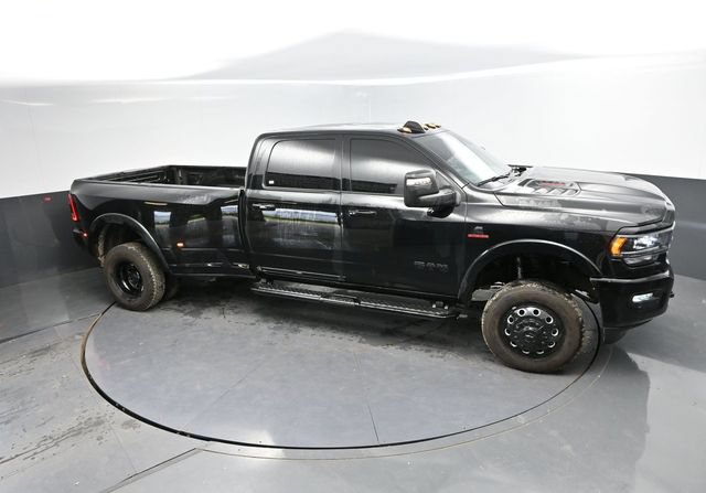 Used 2024 RAM 3500 Limited w/ Night Edition AWD/4WD image 39