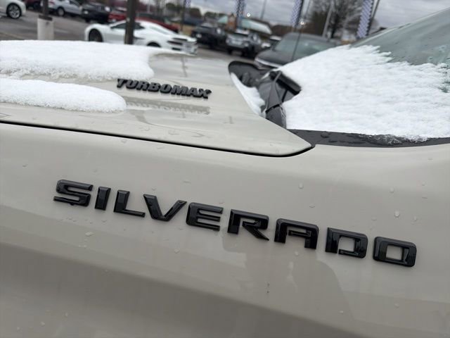 Used 2026 Chevrolet Silverado 1500 Custom w/ Turbomax Blackout Package image 11